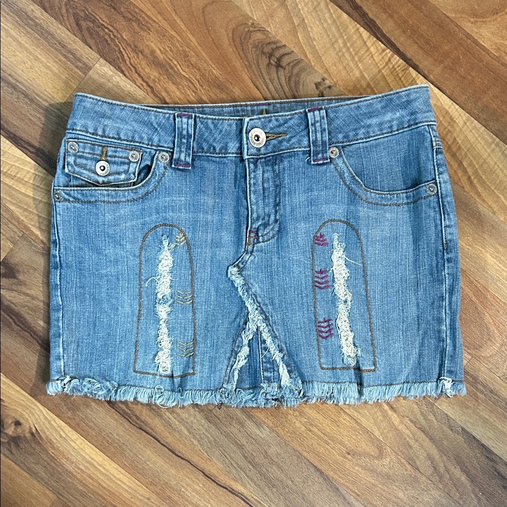 Arizona Jean Company Blue Distressed Mini Skirt